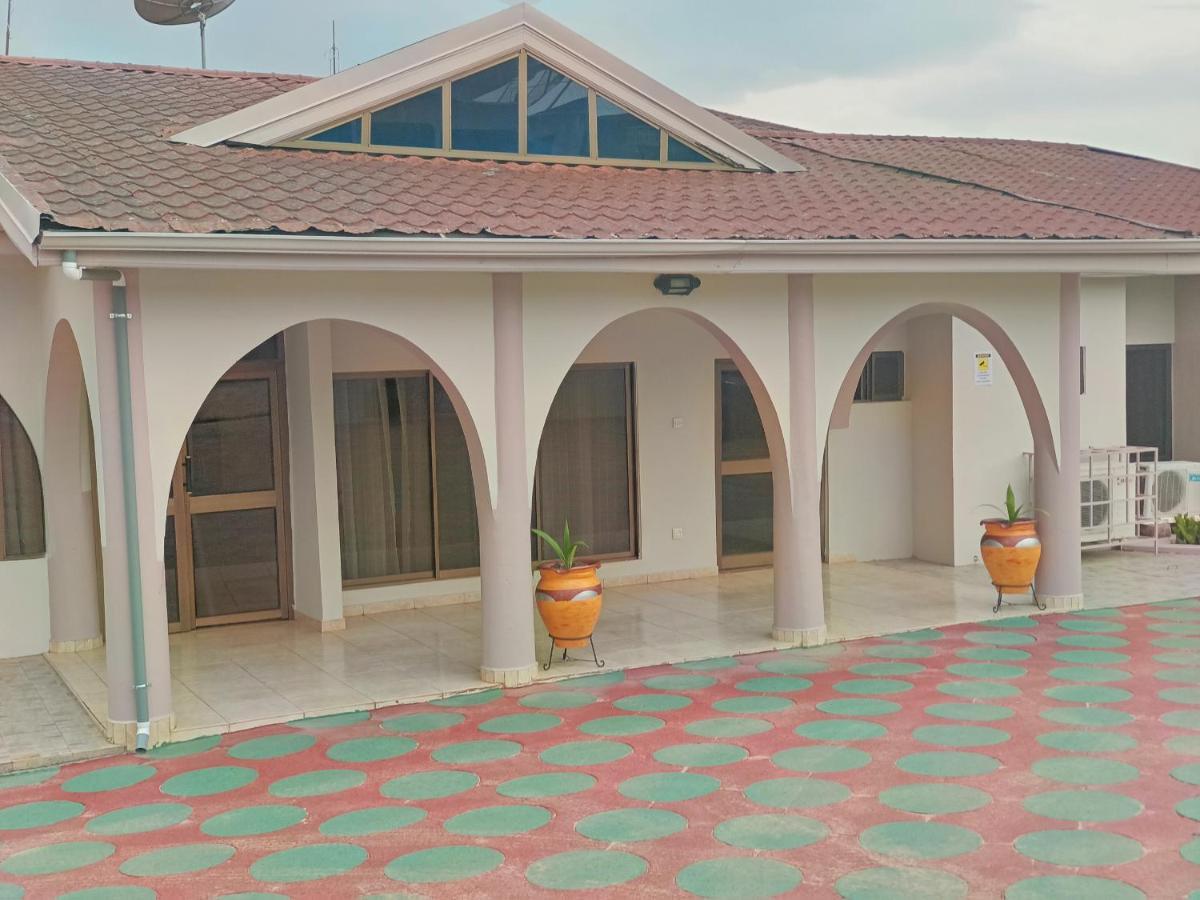 Prestige Guesthouse ,Ksi Kumasi Exterior foto